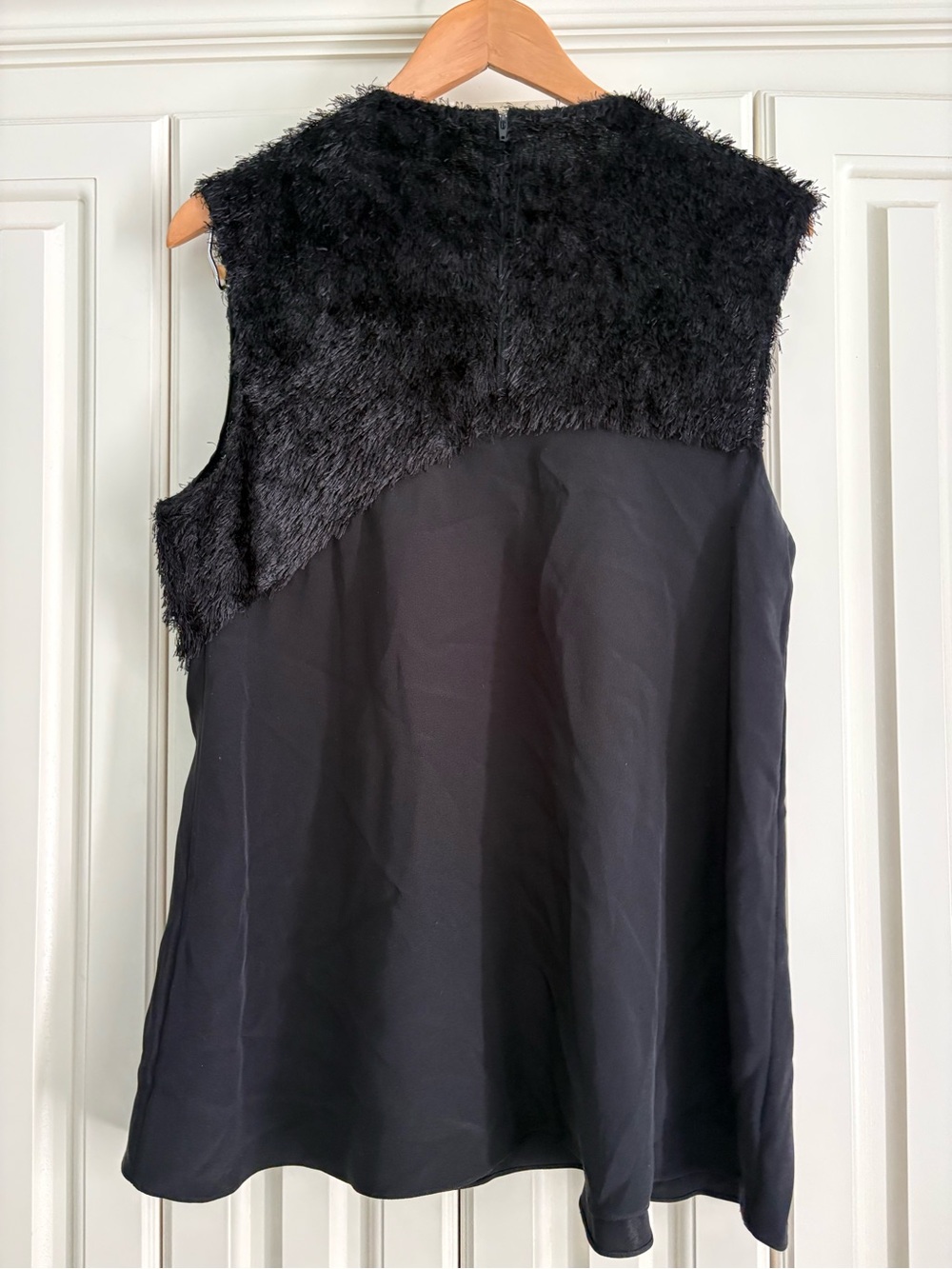 3.1 Phillip Lim 100% Silk Black Sleeveless Top Gold Sequins Size 8 Mixed Media - Picture 4 of 6